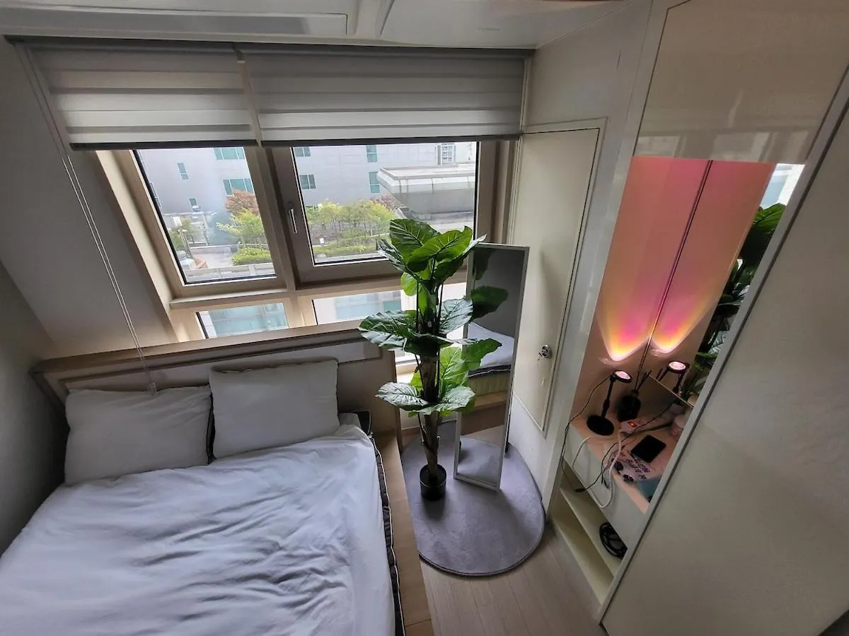 1-3507 #Subwayline9 #Sinnonhyeonstation #1Minwalk #Gangnamstation #High-Rise City View #Cookingavailable #Primelocation Seoul Südkorea
