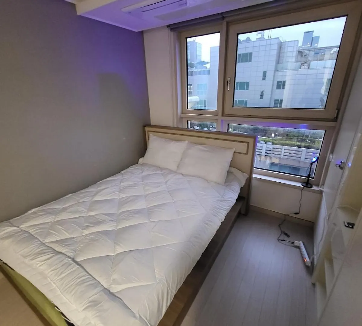Apartment 1-3507 #Subwayline9 #Sinnonhyeonstation #1Minwalk #Gangnamstation #High-Rise City View #Cookingavailable #Primelocation Seoul Südkorea